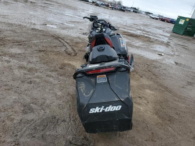 2023 Skidoo 2023 Skidoo Renegade