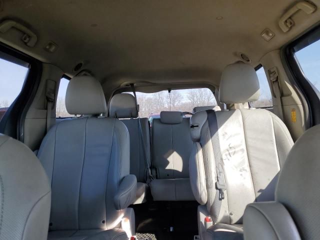 2014 Toyota Sienna XLE