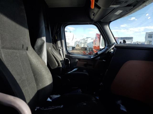 2019 Freightliner Cascadia Semi Truck