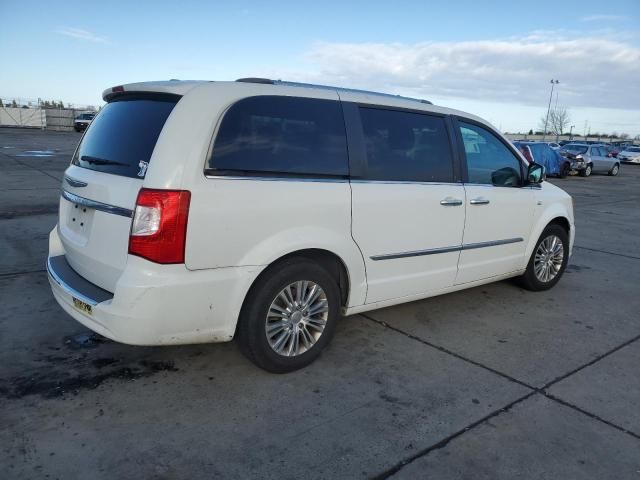 2014 Chrysler Town & Country Touring L