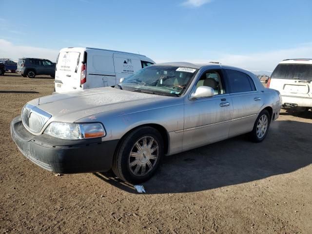 2010 Lincoln Town Car Signature Limited