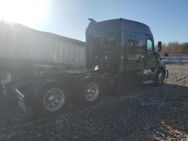 2019 Freightliner Cascadia Semi Truck