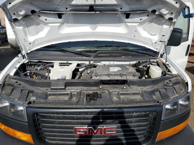 2023 GMC Savana Cutaway G3500