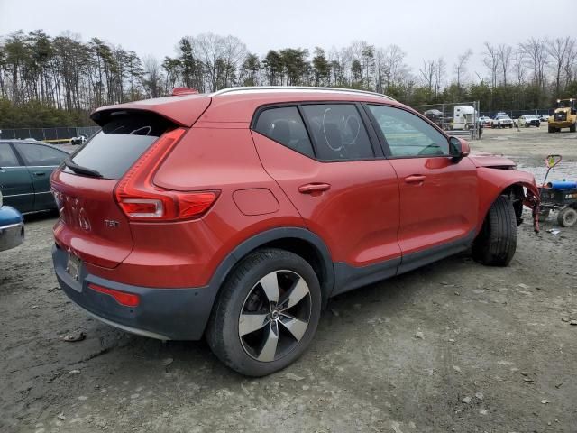 2019 Volvo XC40 T5 Momentum