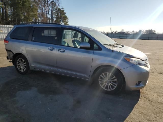 2012 Toyota Sienna XLE