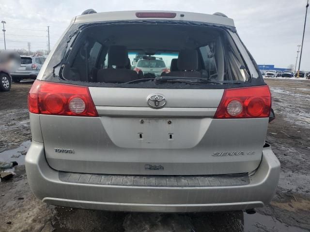 2010 Toyota Sienna CE