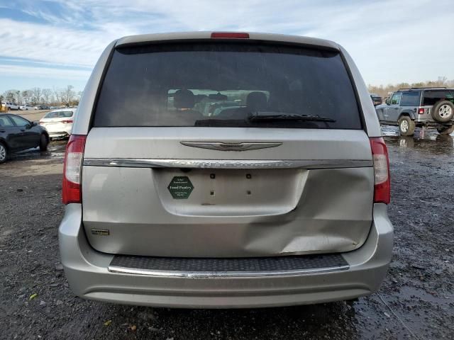 2012 Chrysler Town & Country Touring