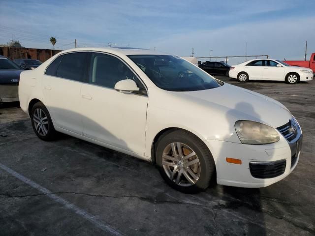 2005 Volkswagen New Jetta 2.5L Option Package 1