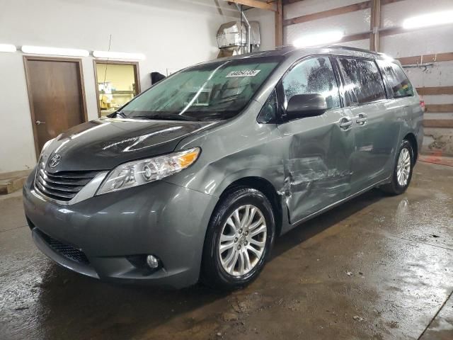 2011 Toyota Sienna XLE