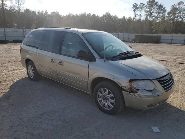 2005 Chrysler Town & Country Touring