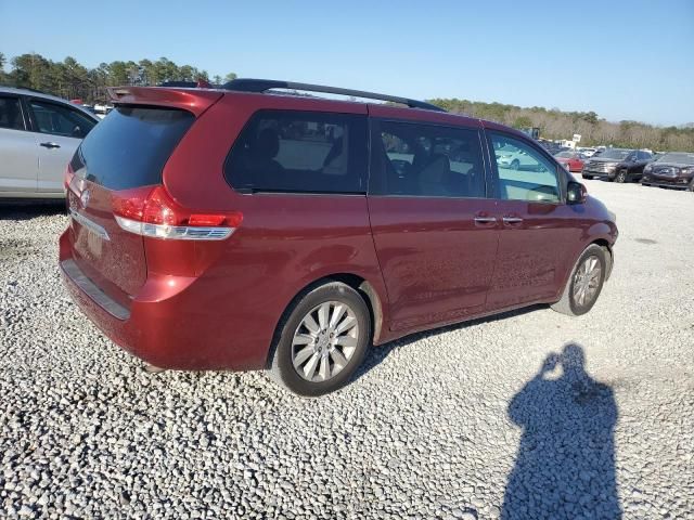 2013 Toyota Sienna XLE