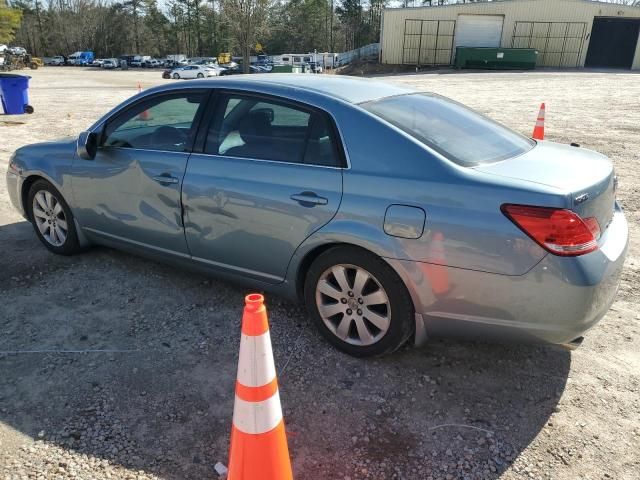 2005 Toyota Avalon XL