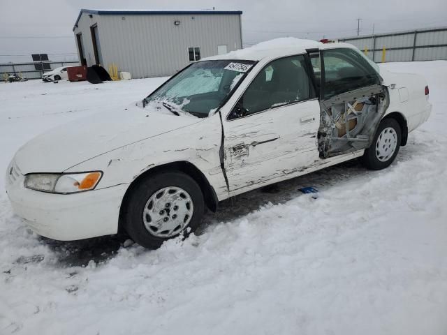 1999 Toyota Camry LE