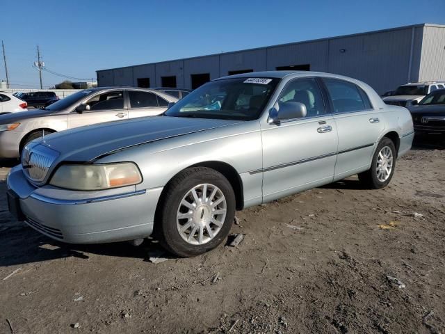 2007 Lincoln Town Car Signature