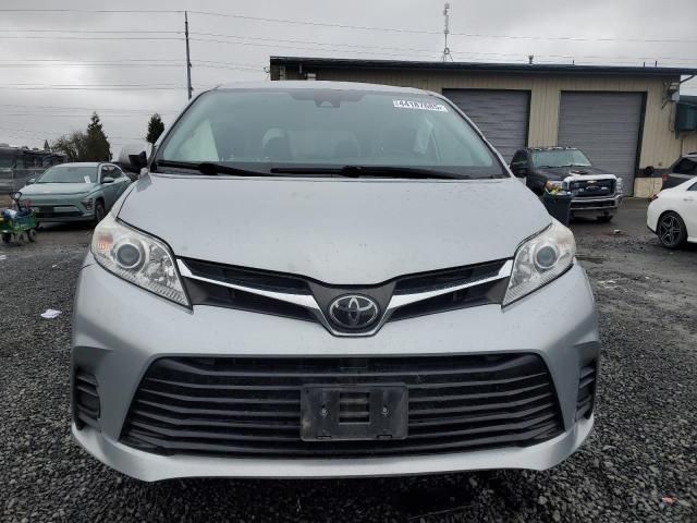 2020 Toyota Sienna LE