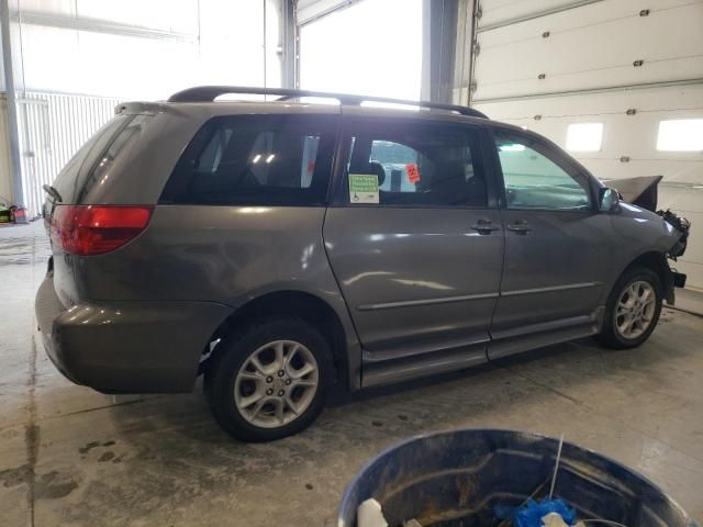 2005 Toyota Sienna XLE