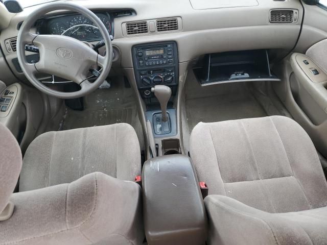 1999 Toyota Camry LE