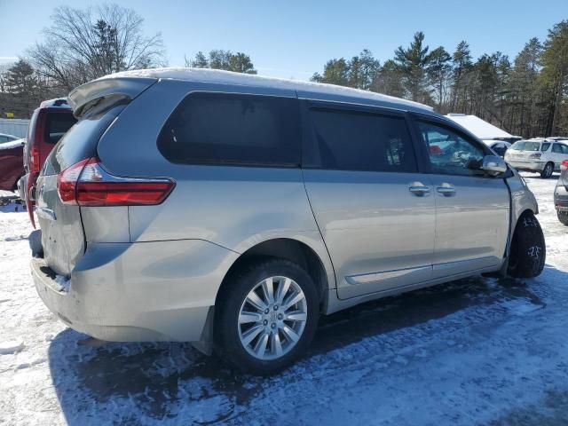 2017 Toyota Sienna XLE