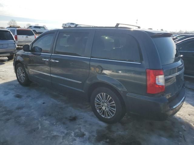 2014 Chrysler Town & Country Touring L