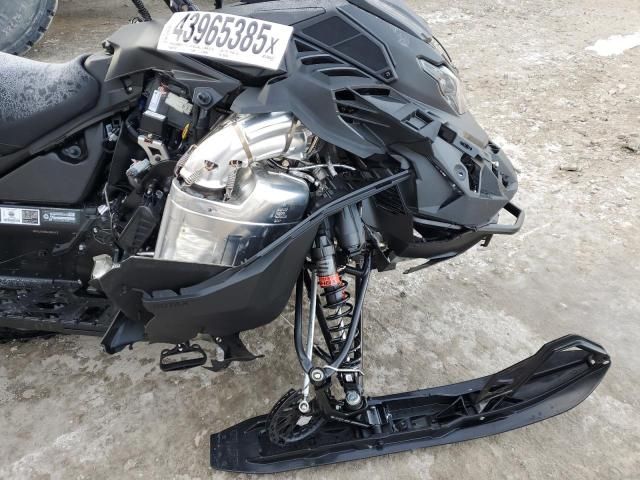 2025 Skidoo 2025 Skidoo MX Z 600