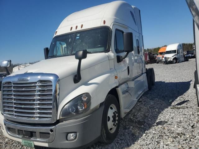 2016 Freightliner Cascadia Semi Truck