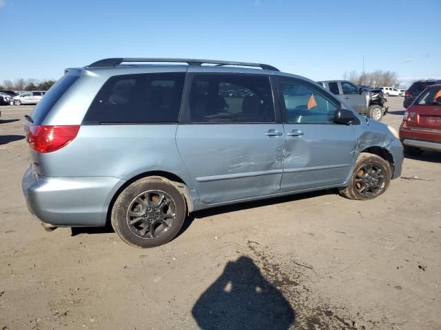 2006 Toyota Sienna LE