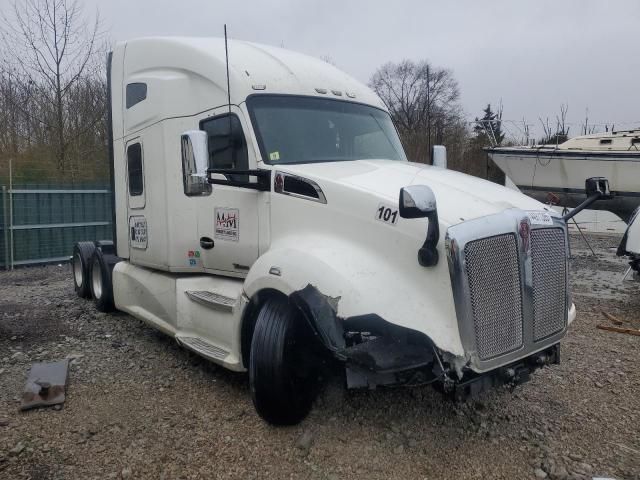 2018 Kenworth Construction T680