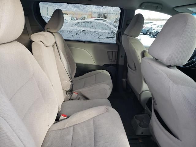 2015 Toyota Sienna LE