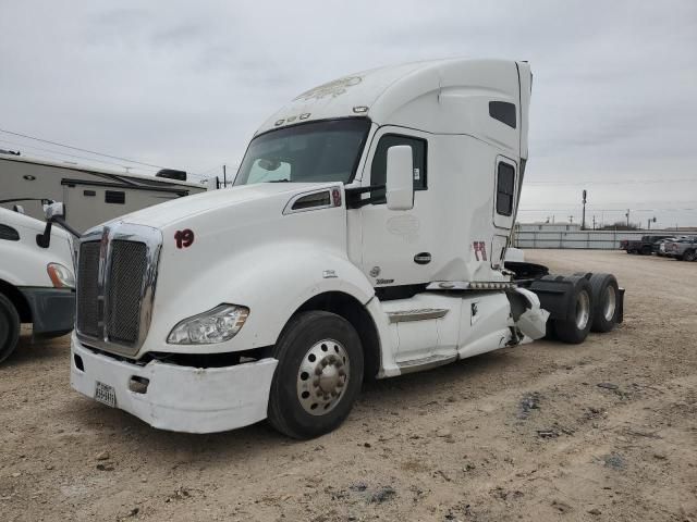 2015 Kenworth Construction T680