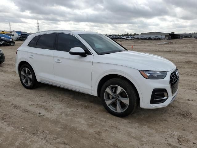 2024 Audi Q5 Premium 40