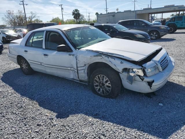 2004 Ford Crown Victoria LX