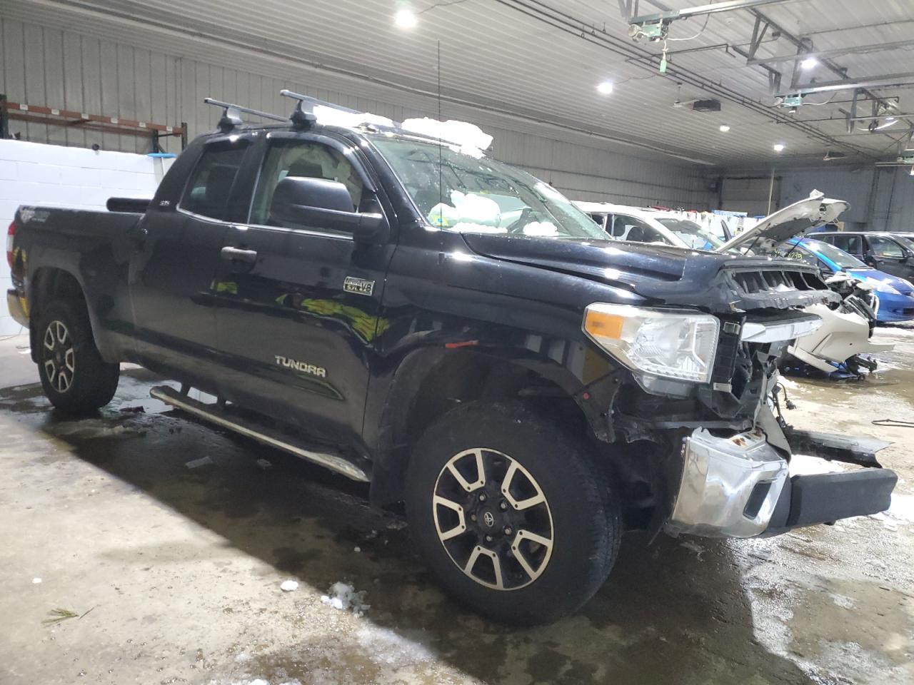 2017 Toyota Tundra SR5