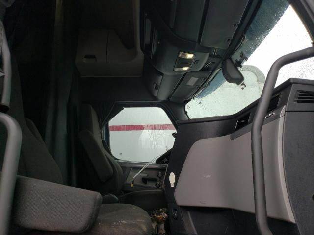 2020 Freightliner Cascadia Semi Truck