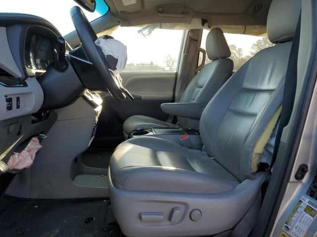 2015 Toyota Sienna XLE