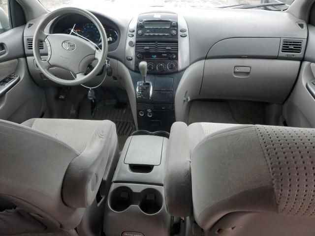 2008 Toyota Sienna CE