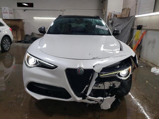 2020 Alfa Romeo Stelvio TI