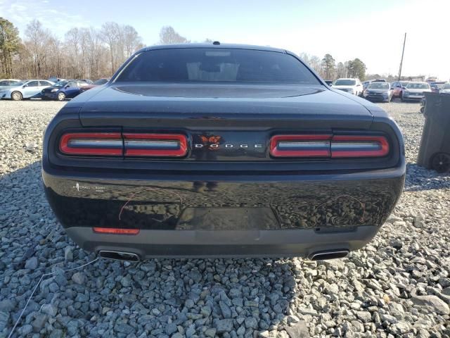 2015 Dodge Challenger SXT