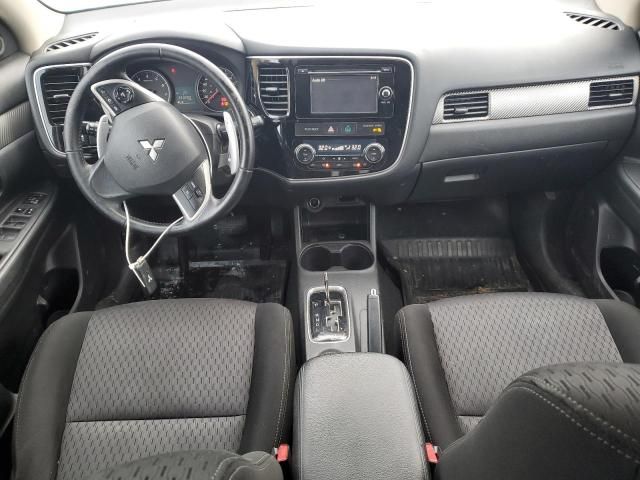 2015 Mitsubishi Outlander SE