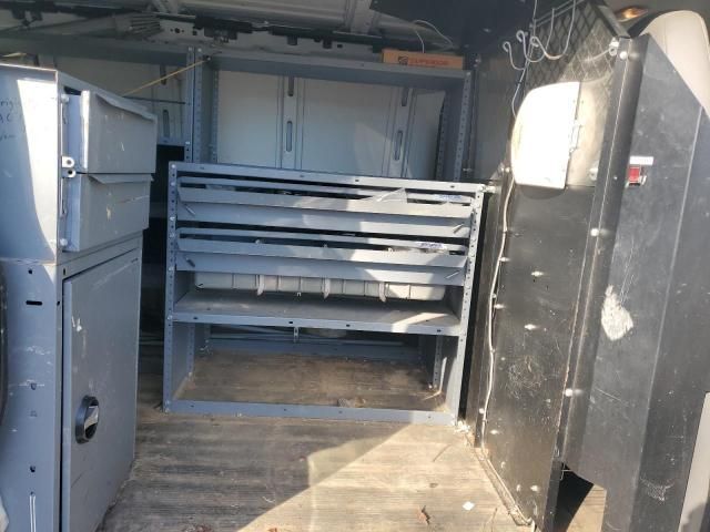 2013 Chevrolet Express G2500