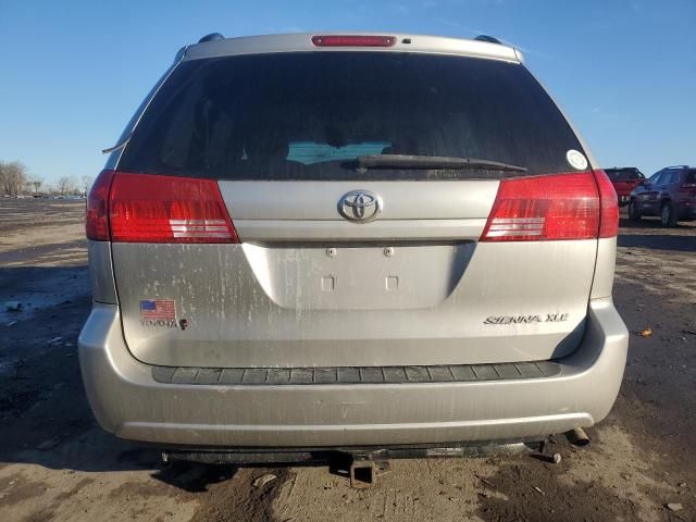 2004 Toyota Sienna XLE