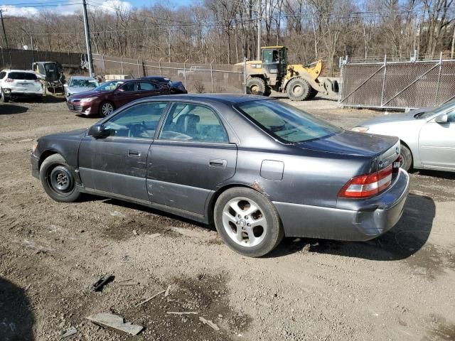 2000 Lexus ES 300