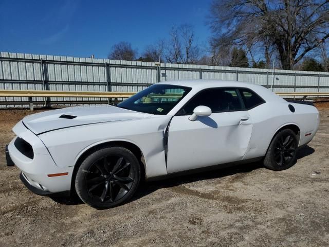 2016 Dodge Challenger SXT