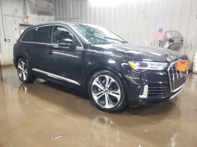 2022 Audi Q7 Prestige