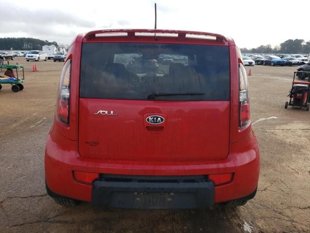 2011 KIA Soul +