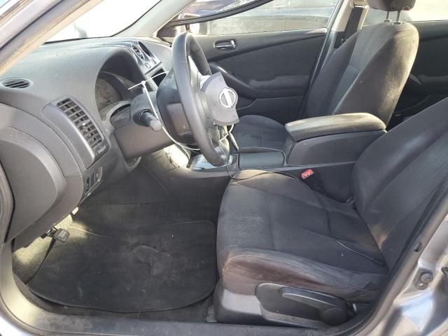 2010 Nissan Altima Base