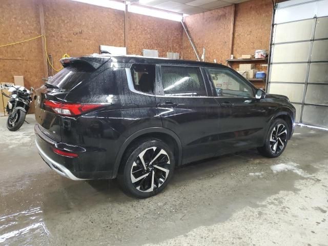 2022 Mitsubishi Outlander SE