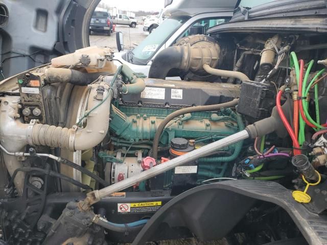 2024 Volvo VN VNL