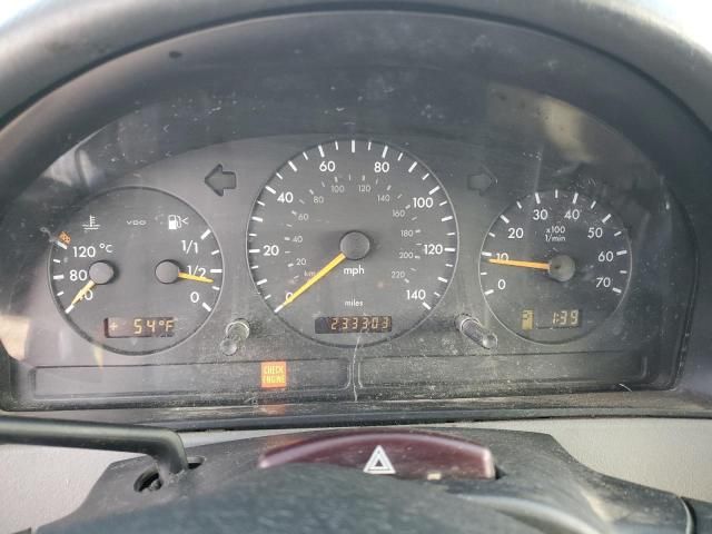 2000 Mercedes-Benz ML 320