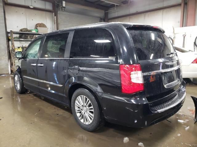 2014 Chrysler Town & Country Touring L