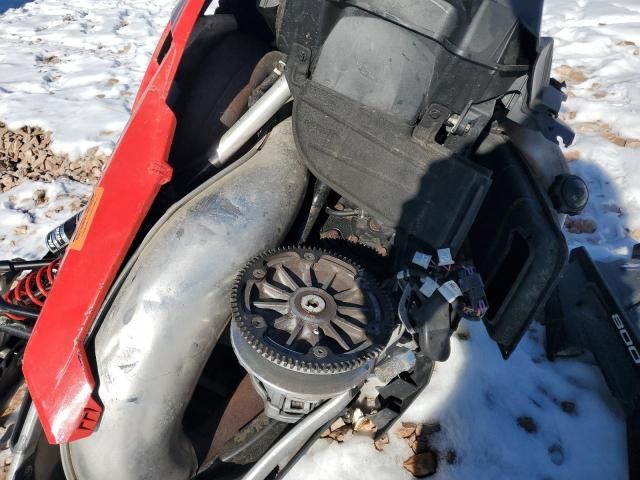 2015 Polaris Snowmobile